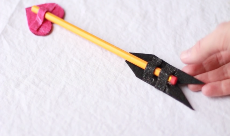 图片步骤 5 情人节铅笔。