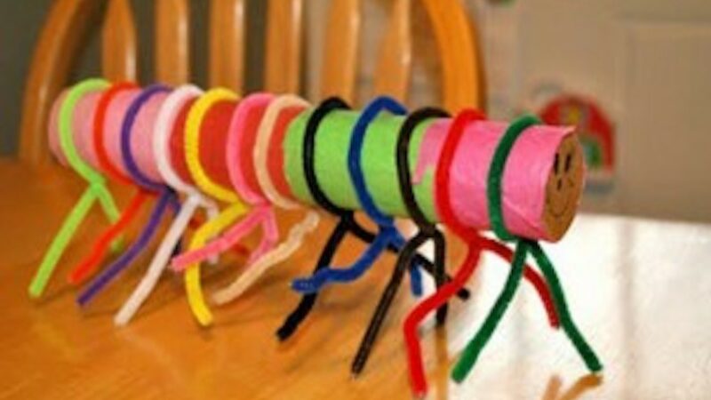 非常狡猾的毛毛虫特征的图像